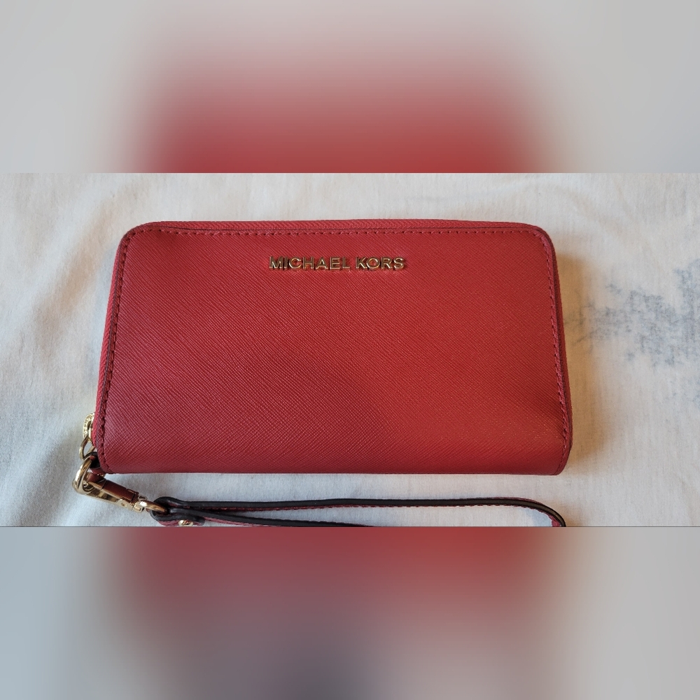 Michael Kors Rubin Red Wristlet